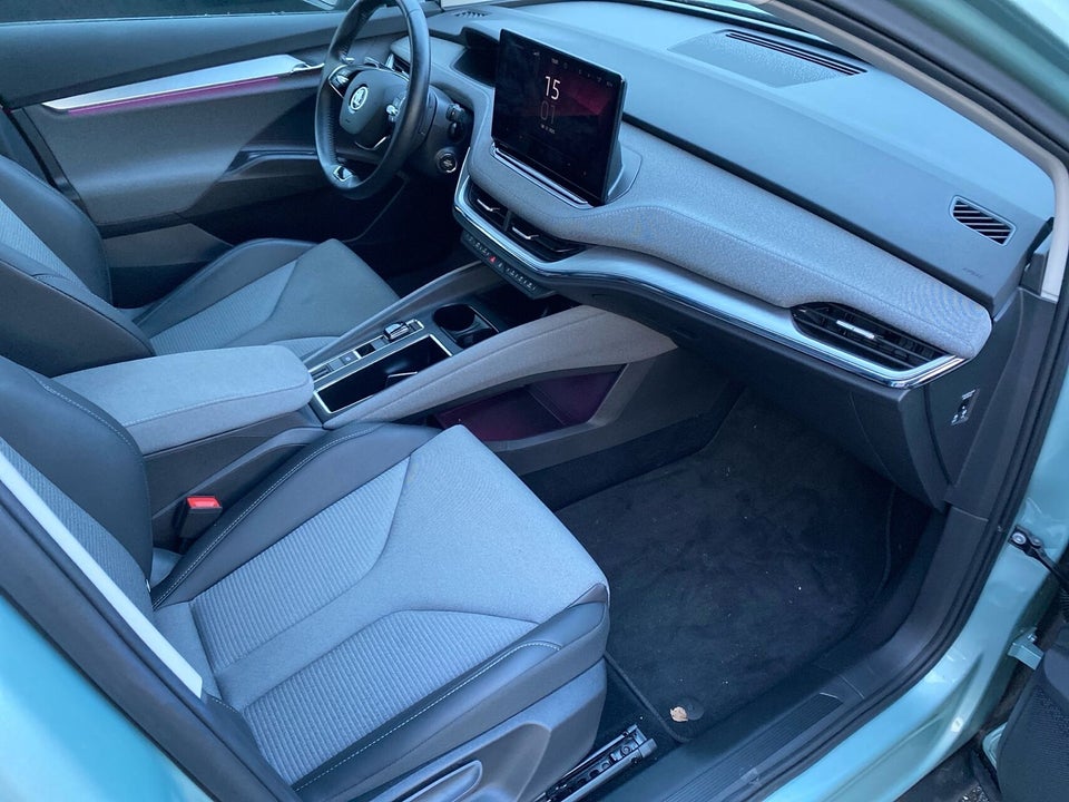 Skoda Enyaq 80 iV Loft 5d