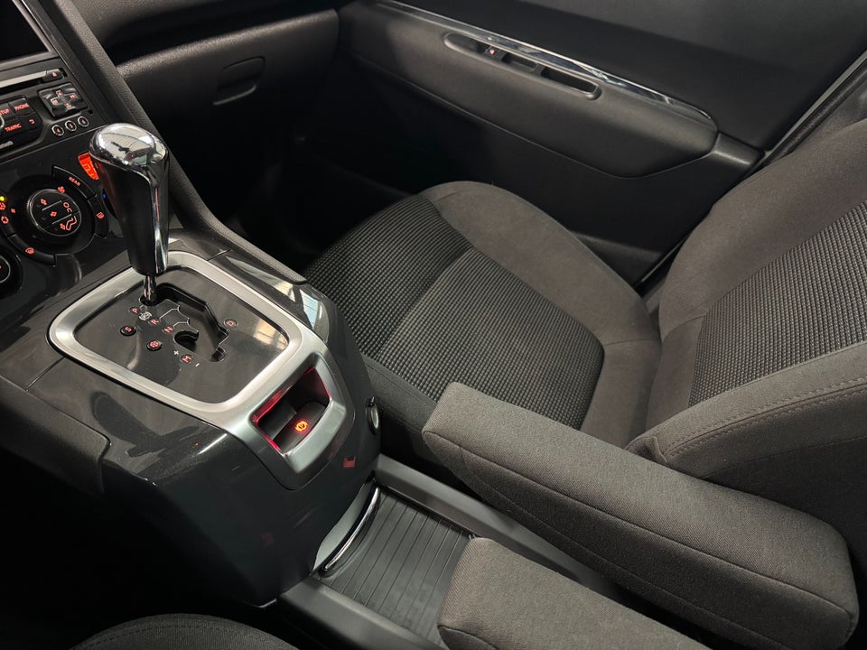 Peugeot 5008 1,6 BlueHDi 120 Allure EAT6 7prs 5d