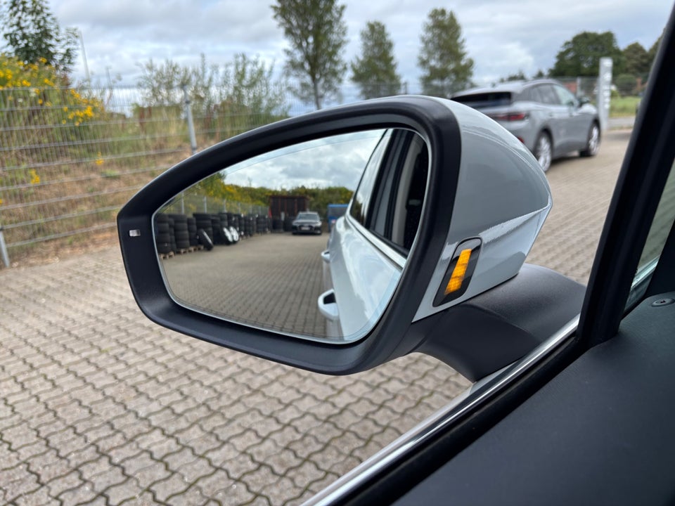 Skoda Enyaq 80 iV Loft 5d
