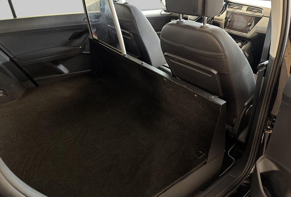 VW Touran 2,0 TDi 122 Comfortline Van 5d