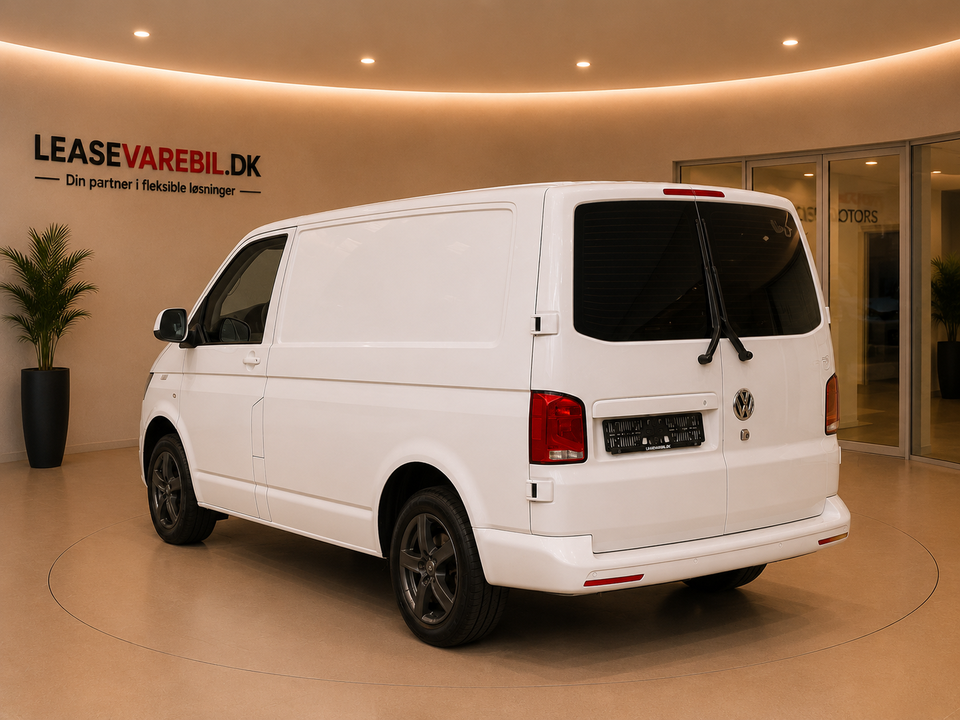 VW Transporter 2,0 TDi 199 Kassevogn DSG 4Motion kort