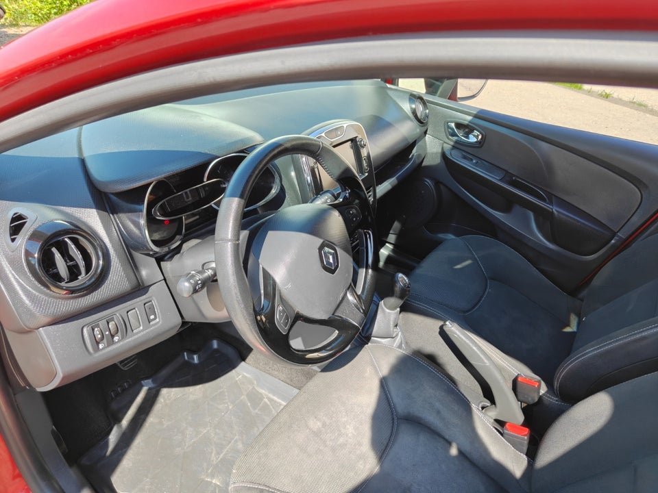 Renault Clio IV 0,9 TCe 90 Formula Edition Sport Tourer 5d