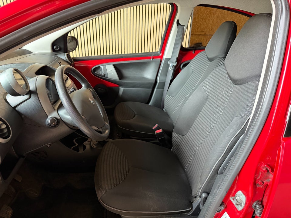 Peugeot 107 1,0 Active 5d