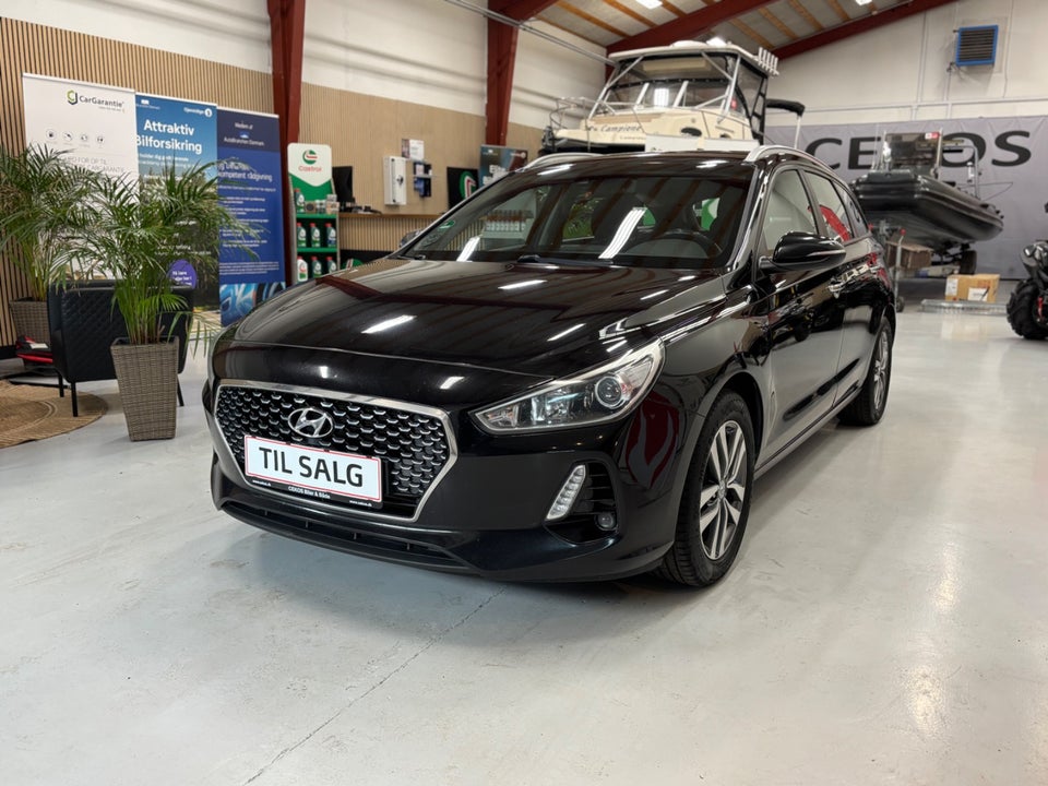 Hyundai i30 1,6 CRDi 110 Premium stc. DCT 5d
