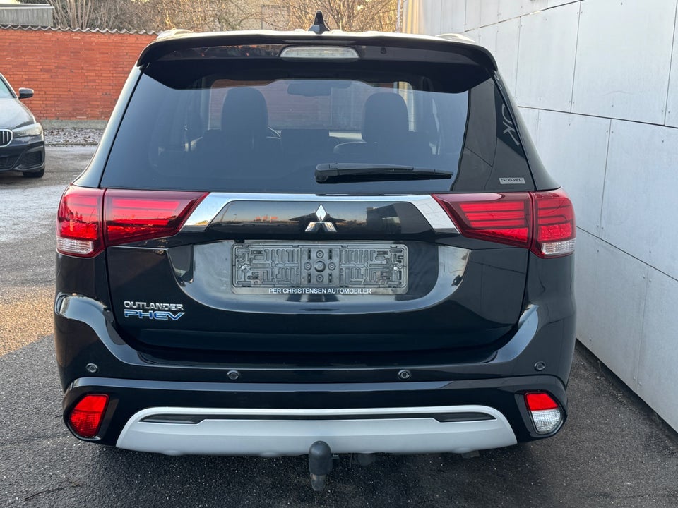 Mitsubishi Outlander 2,4 PHEV Intense CVT 4WD 5d