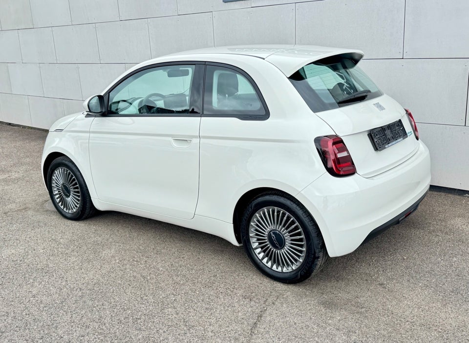 Fiat 500e 42 Icon 3d