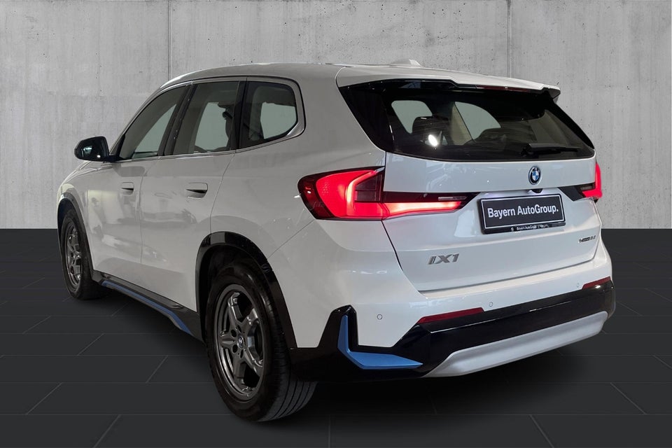 BMW iX1 xDrive30 X-Line 5d