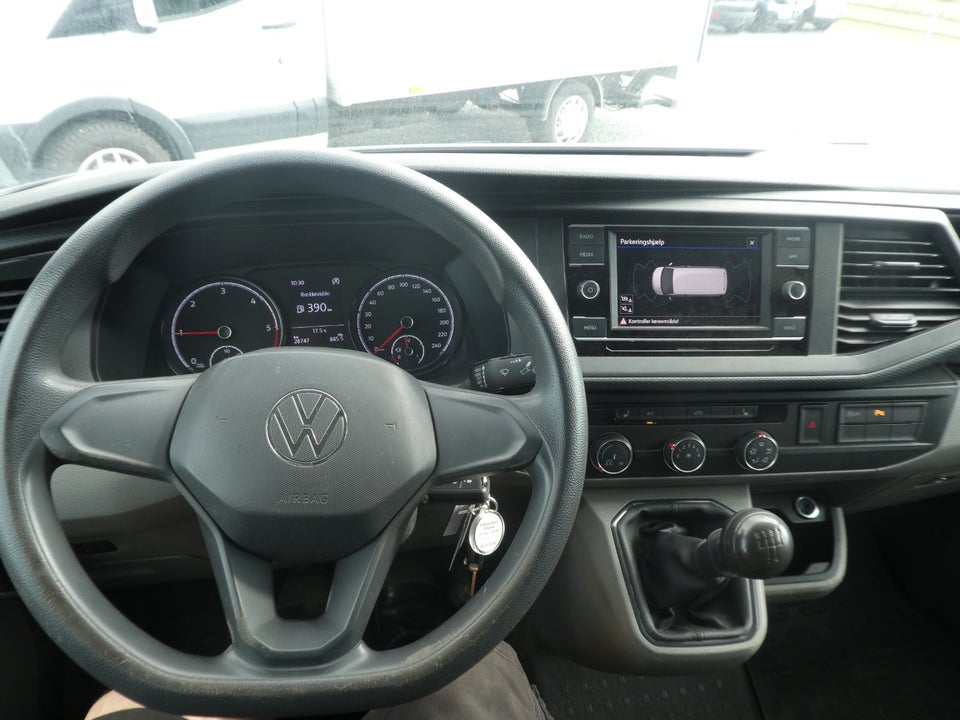 VW Transporter 2,0 TDi 110 Kassevogn lang