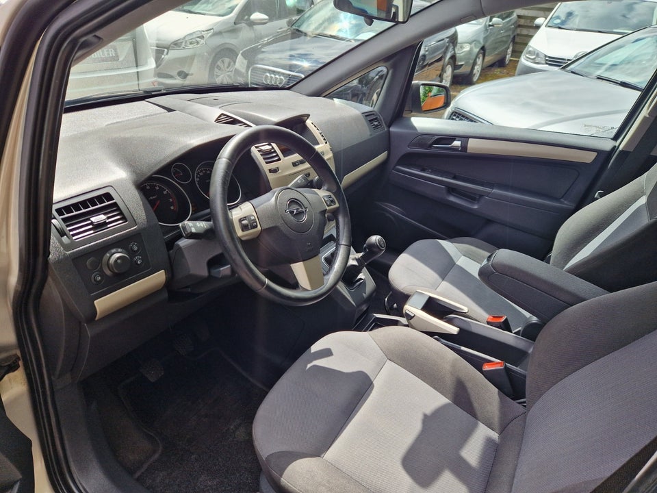 Opel Zafira 1,8 16V Limited 7prs 5d