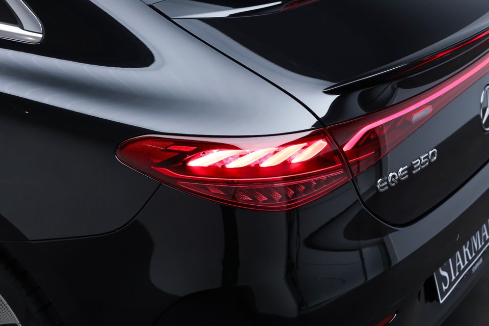 Mercedes EQE350 AMG Line 4d