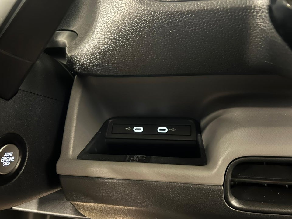 VW ID.Buzz 77 Cargo Comfort