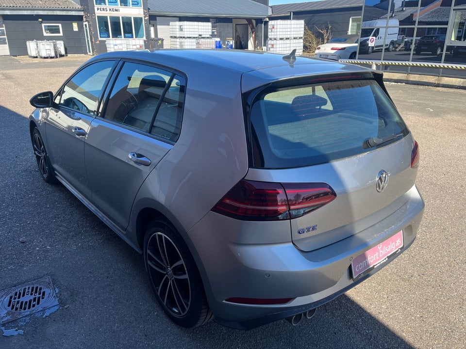 VW Golf VII 1,4 GTE DSG 5d