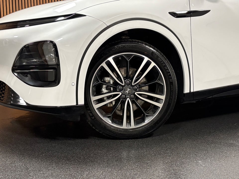 Xpeng G6 Performance 5d