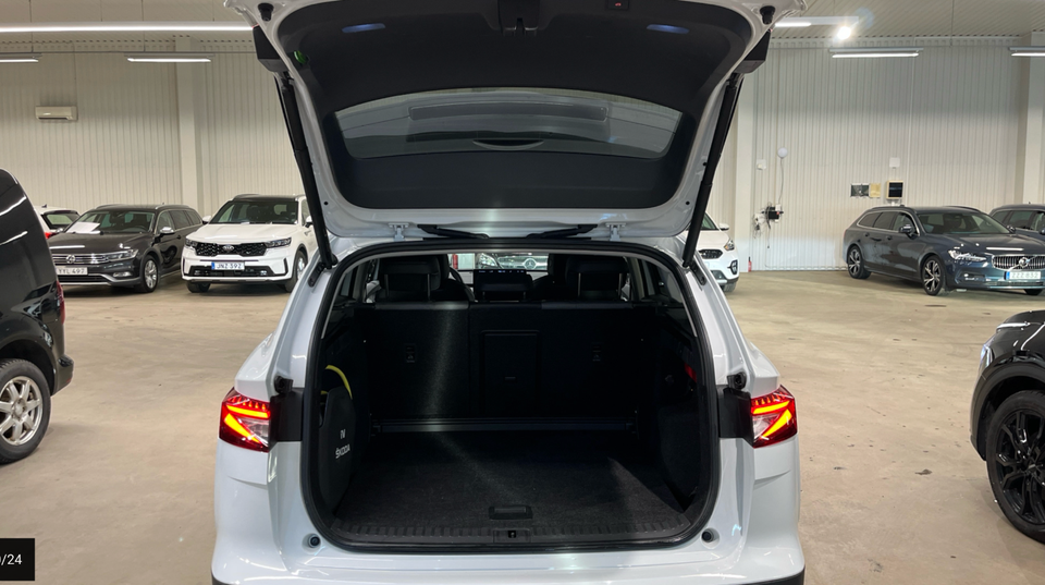 Skoda Enyaq 60 iV Loft 5d