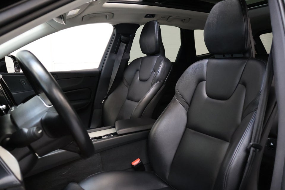 Volvo XC60 2,0 T6 ReCharge Inscription aut. AWD 5d