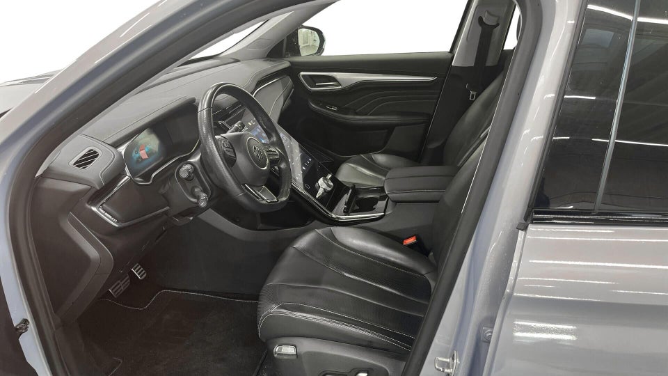 MG Marvel R Luxury 5d