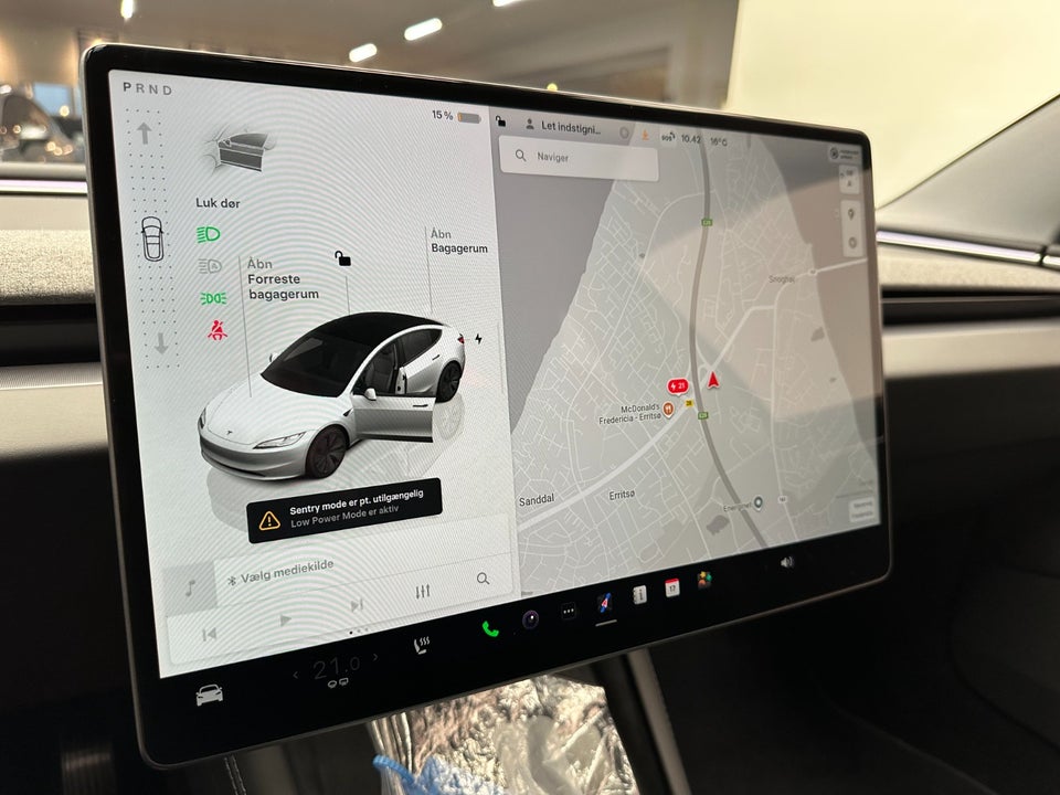 Tesla Model 3 Long Range AWD 4d