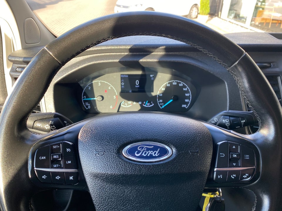 Ford Transit Custom 300 L2 2,0 TDCi 130 Trend