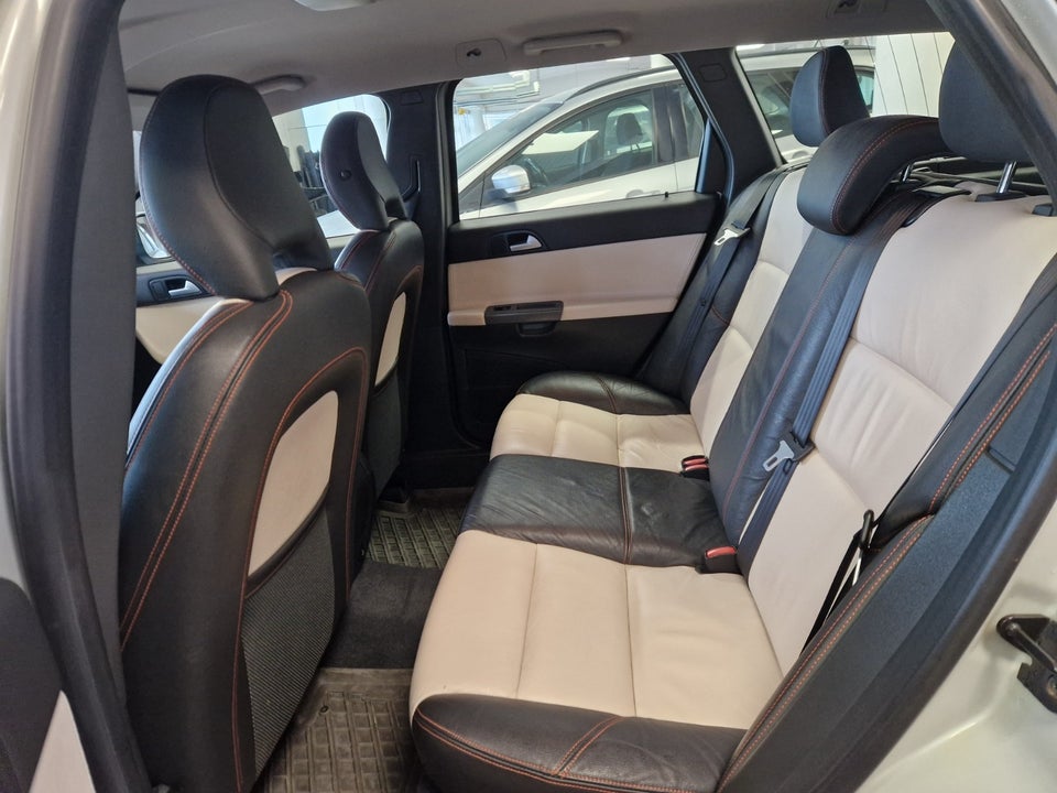 Volvo V50 2,0 D3 150 5d