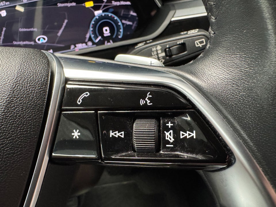 Audi e-tron 55 quattro 5d