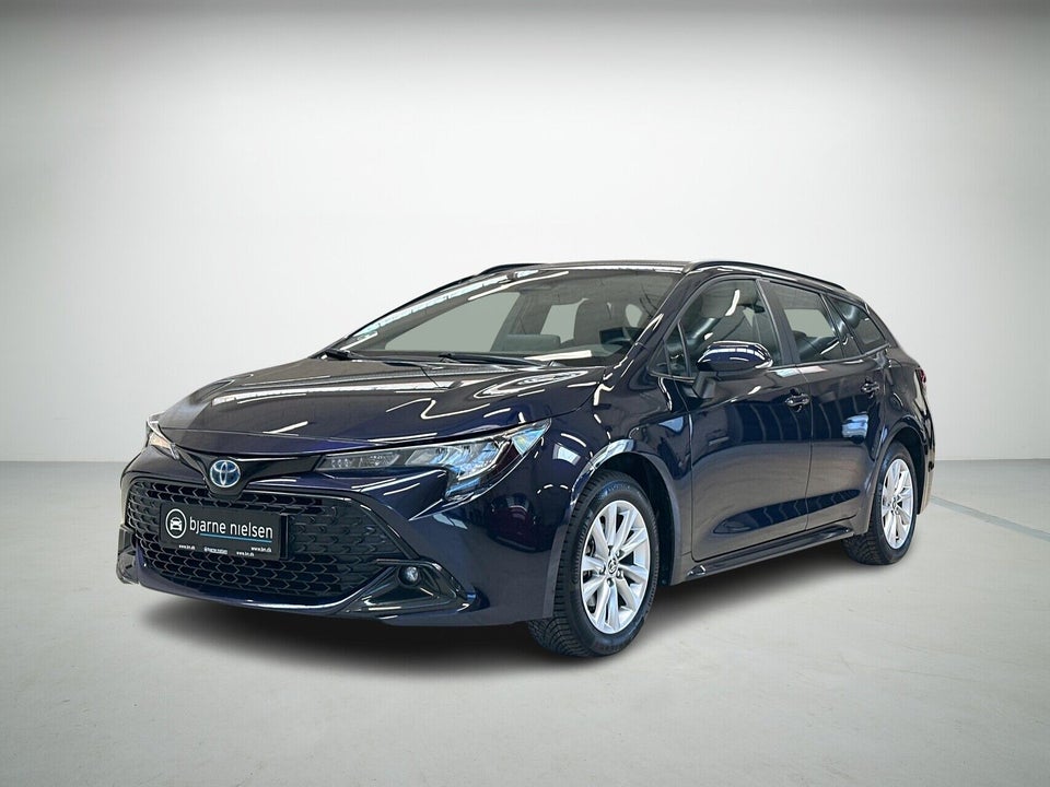 Toyota Corolla 1,8 Hybrid Active Comfort Touring Sports e-CVT 5d