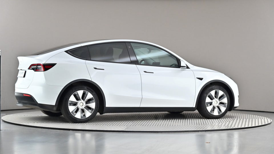 Tesla Model Y Long Range AWD 5d