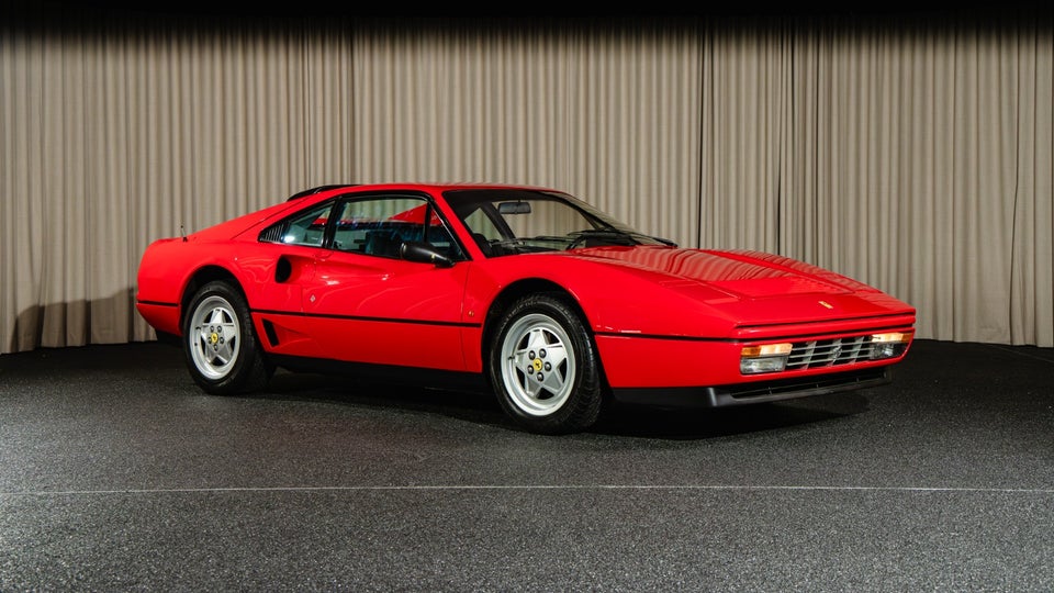 Ferrari 208 2,0 GTB Turbo 2d