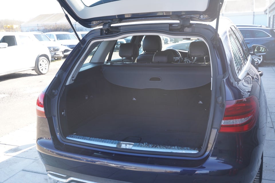 Mercedes C200 2,0 Avantgarde stc. aut. 5d