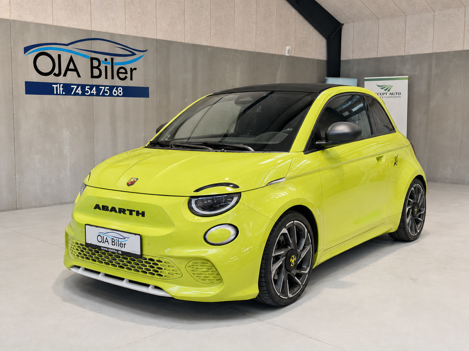 Abarth 500e Turismo Cabrio 2d