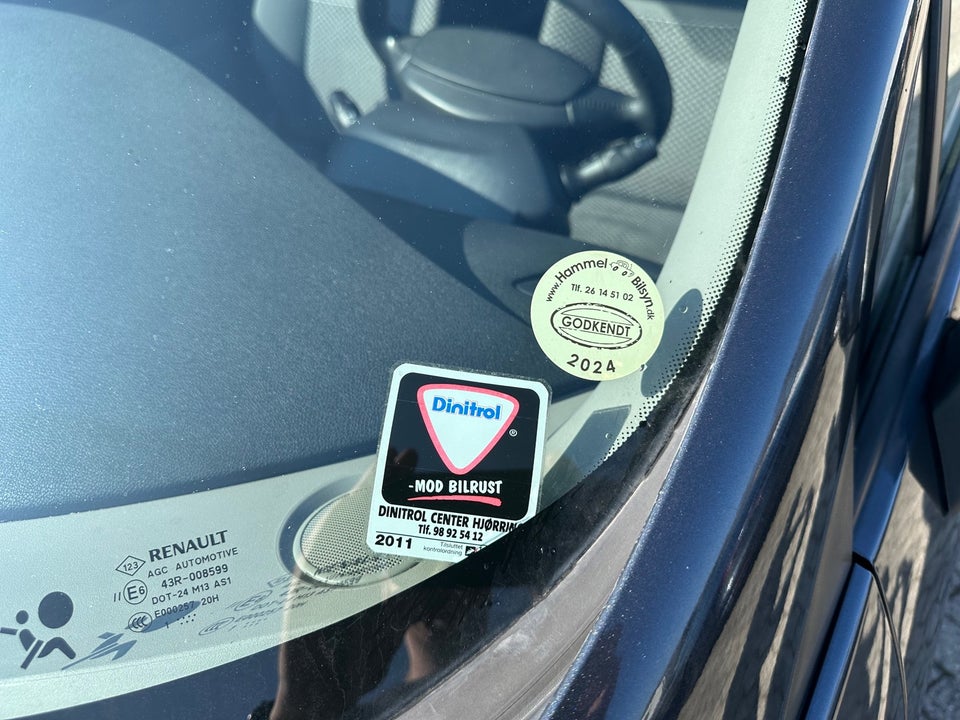 Renault Grand Scenic III 1,6 16V Authentique+ 7prs 5d