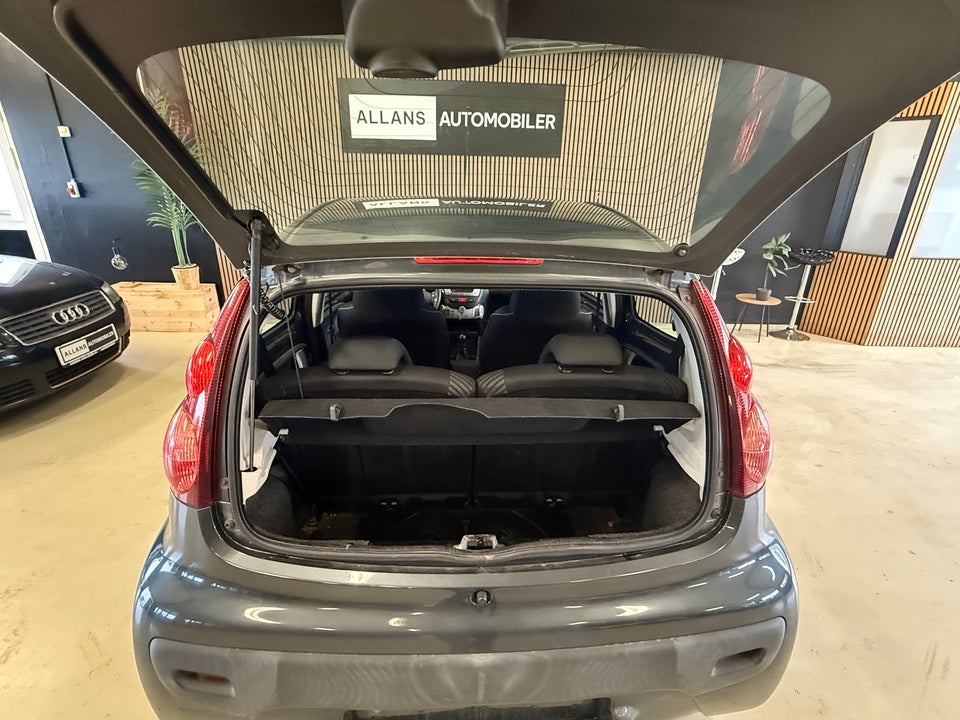 Peugeot 107 1,0 Active 5d
