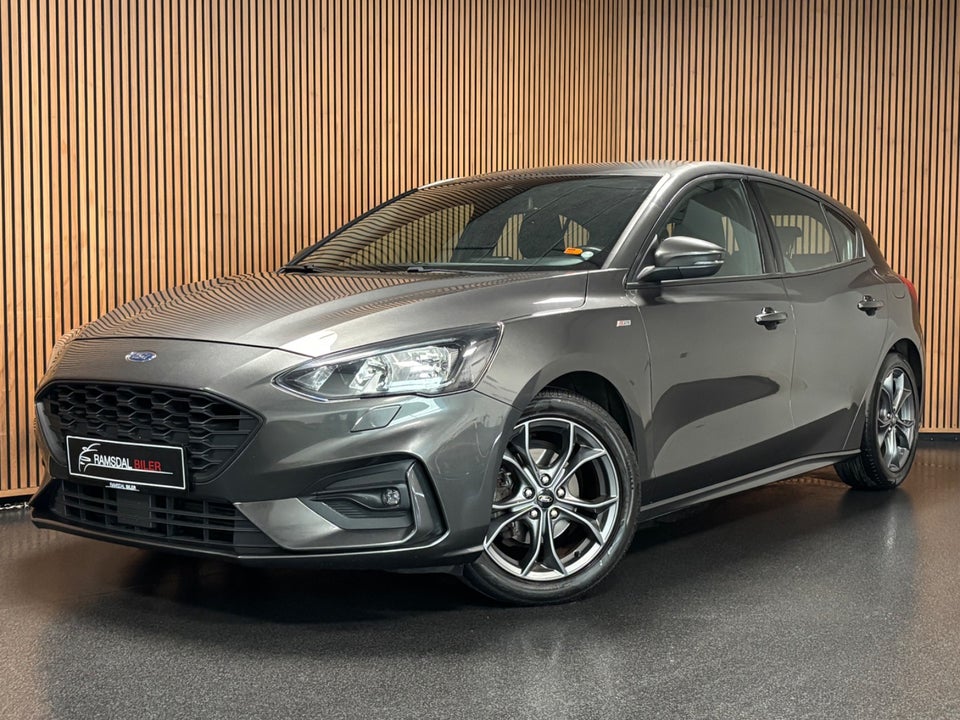 Ford Focus 1,0 EcoBoost ST-Line 5d