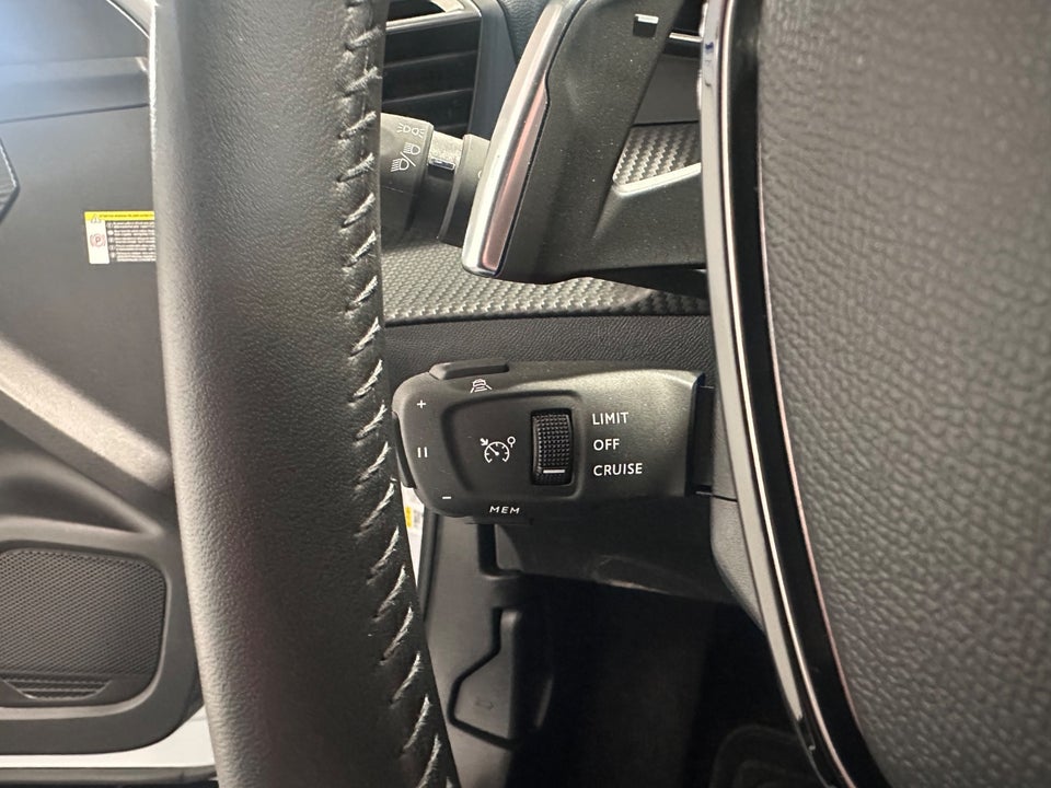 Peugeot 2008 1,2 PureTech 130 Allure EAT8 5d