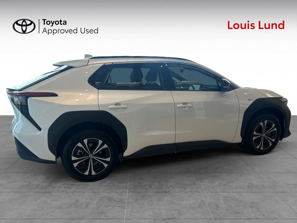 Toyota bZ4X Executive AWD 5d