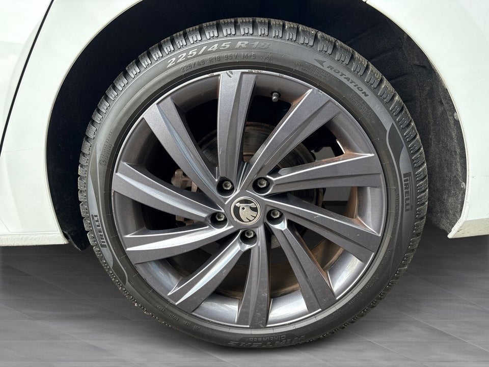 Skoda Octavia 1,4 TSi iV Plus Combi DSG 5d
