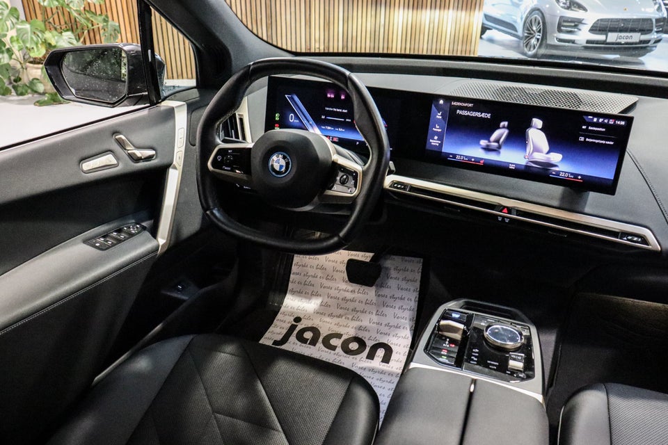 BMW iX xDrive40 5d