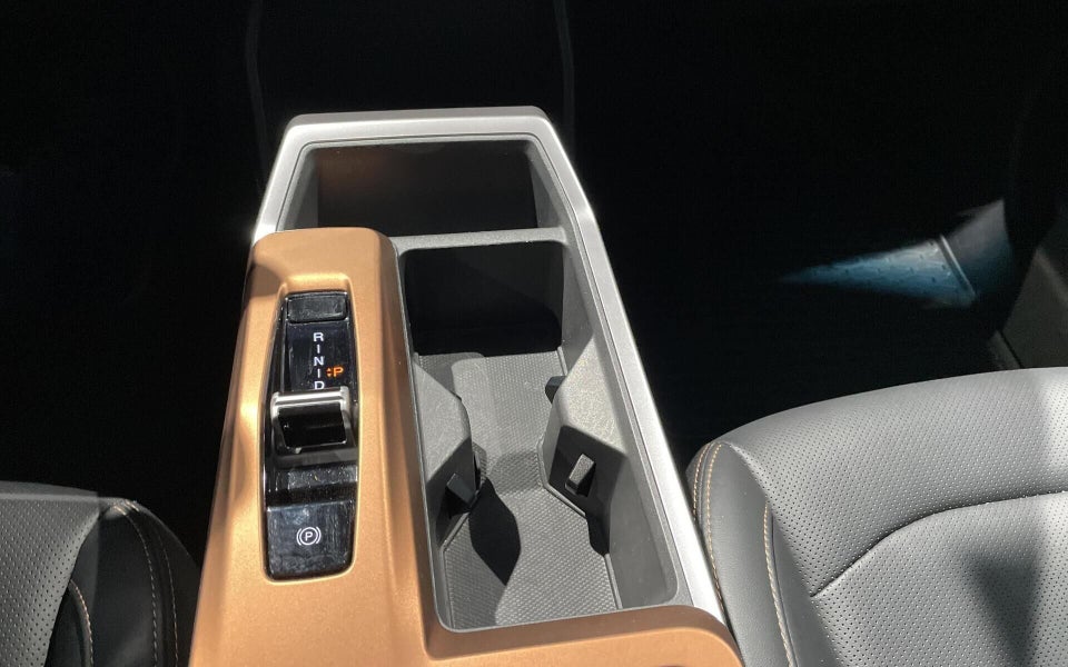 KGM Torres EVX Exclusive 5d