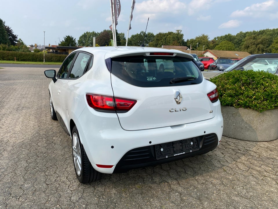 Renault Clio IV 1,5 dCi 90 Zen 5d