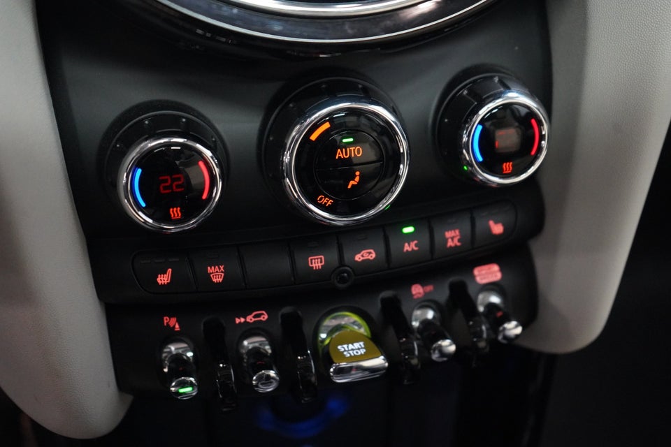 MINI Cooper SE Classic Trim 3d