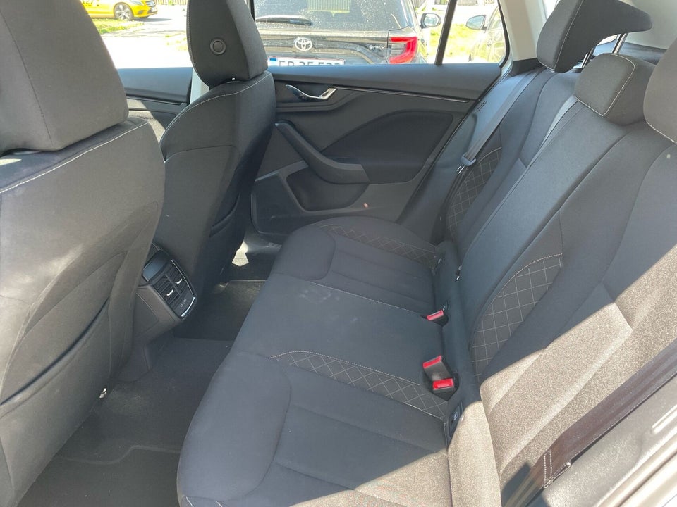 Skoda Kamiq 1,0 TSi 110 Dynamic DSG 5d
