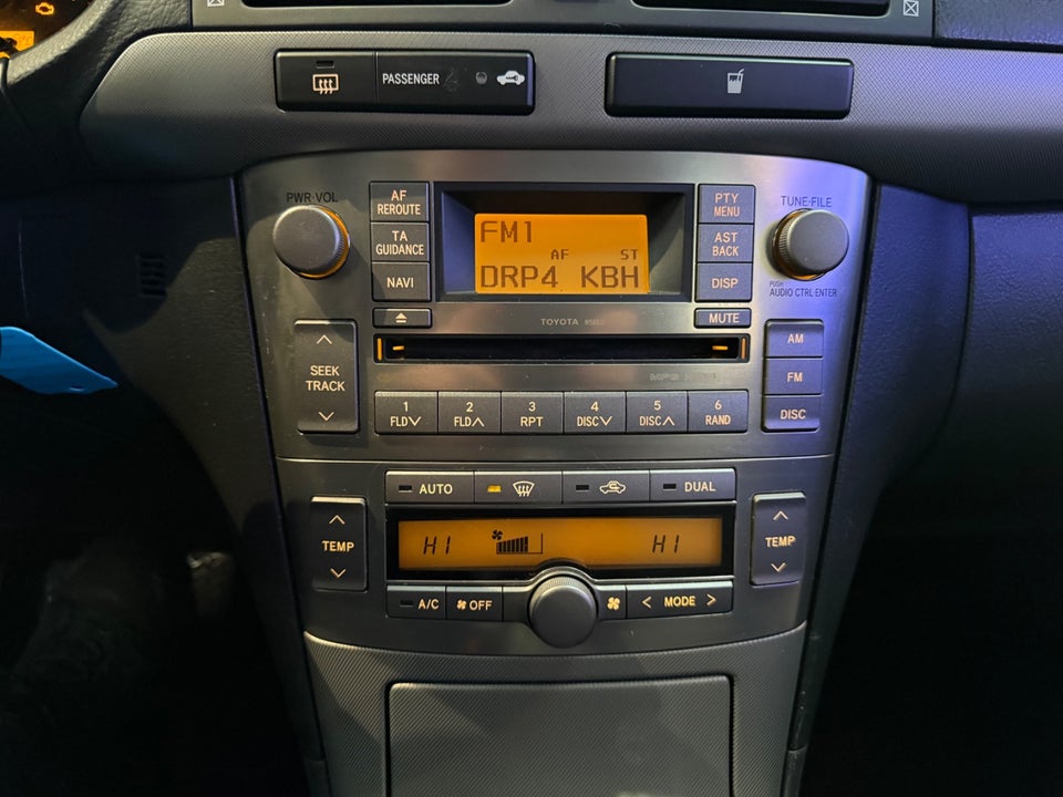 Toyota Avensis 2,0 VVT-i Executive 5d