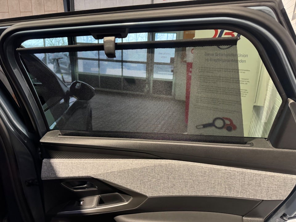 Peugeot e-5008 77 Allure 7prs 5d