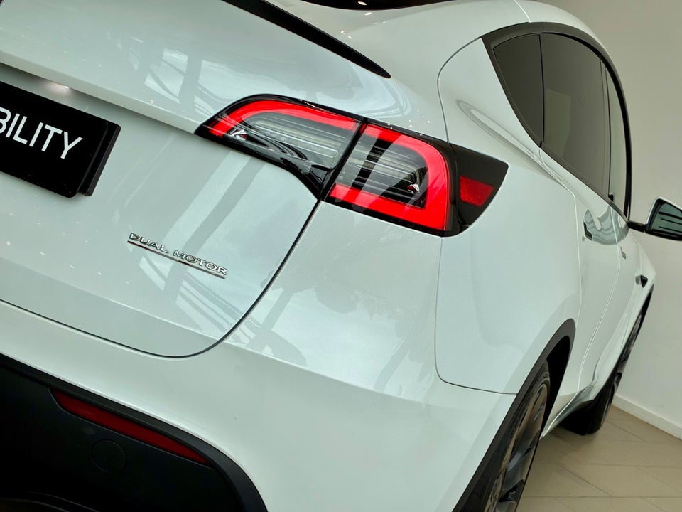 Tesla Model Y Performance AWD 5d