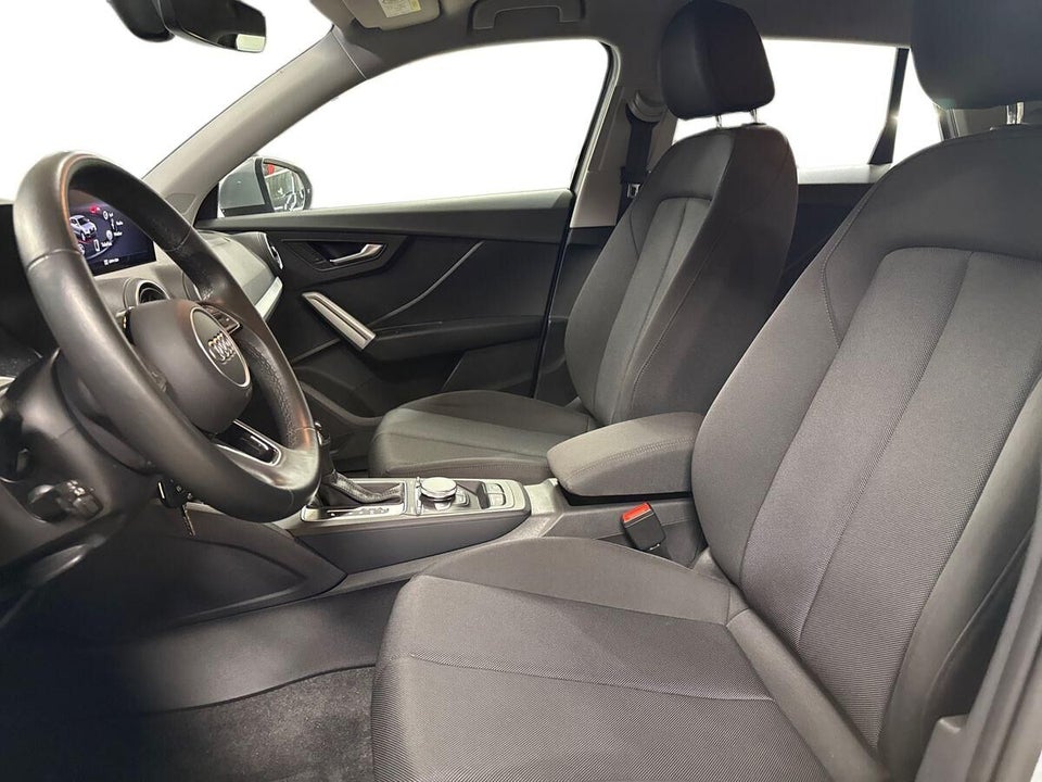 Audi Q2 35 TFSi Prestige S-tr. 5d