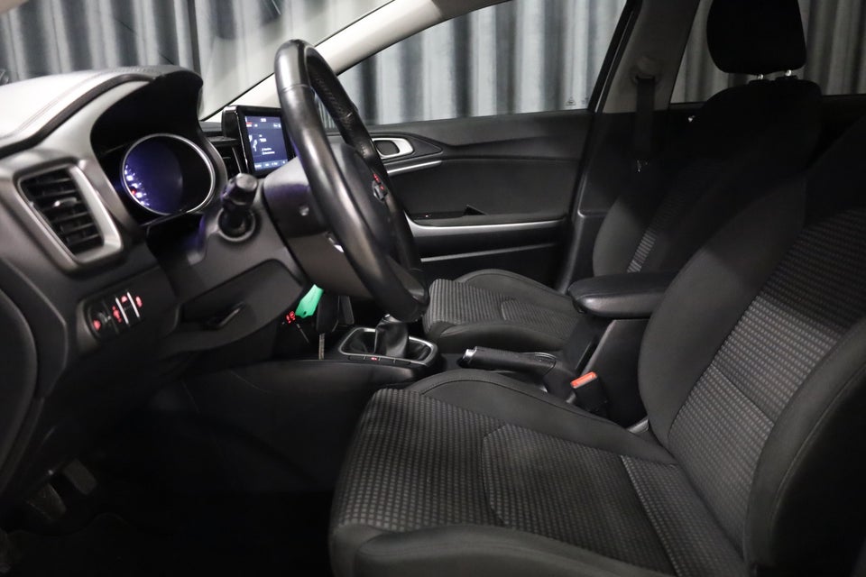 Kia Ceed 1,0 T-GDi Attraction 5d