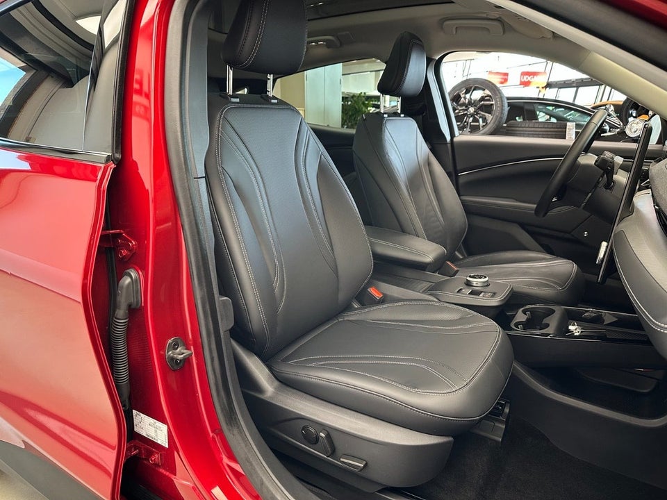 Ford Mustang Mach-E 75 Premium Standard Range 5d