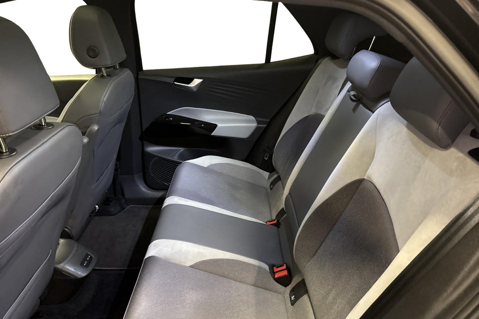 VW ID.3 58 Family 5d