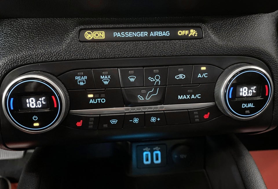 Ford Focus 1,5 EcoBlue Titanium X stc. aut. 5d