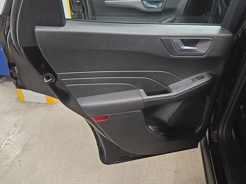 Ford Kuga 2,5 PHEV Titanium CVT 5d