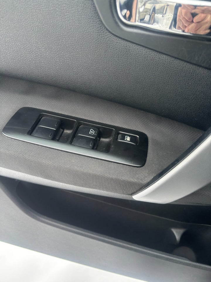 Nissan Qashqai 1,6 Acenta 5d